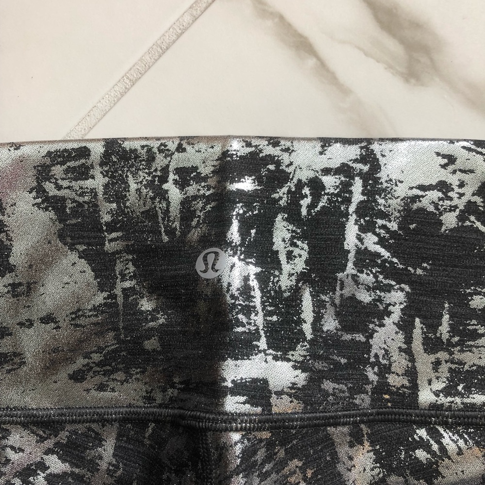 Lululemon aloha limited edition wunder under